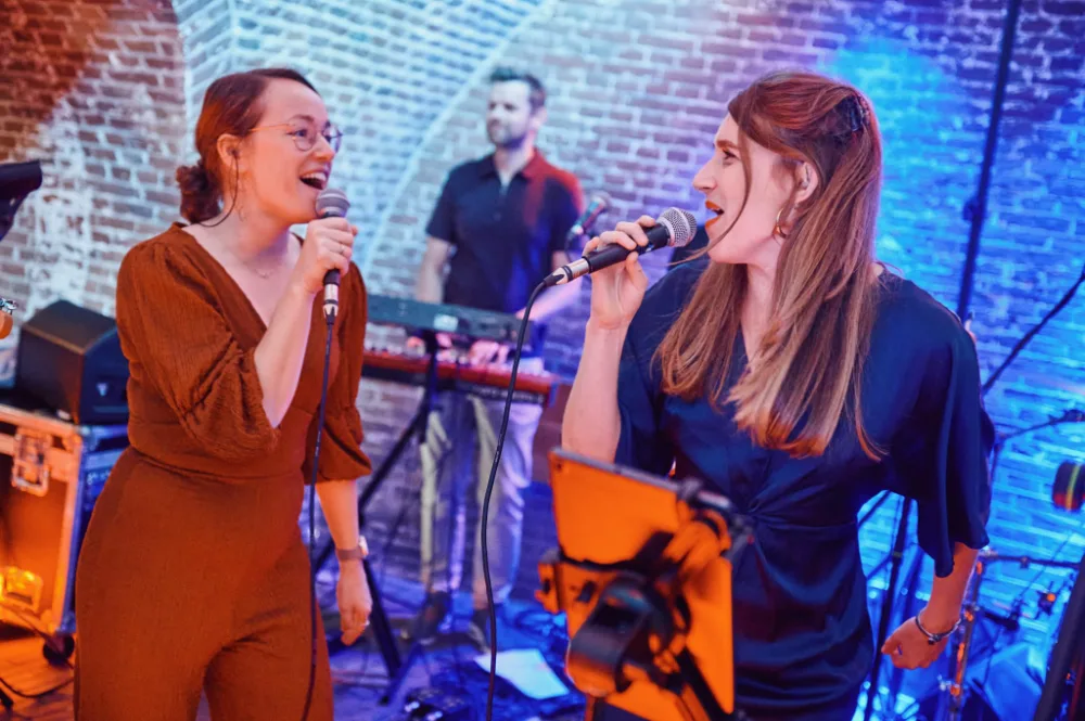Optreden met coverband Angie & the Billie Jeans